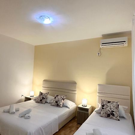 Apartmens Xhenis Lux Ούλτσιν Εξωτερικό φωτογραφία