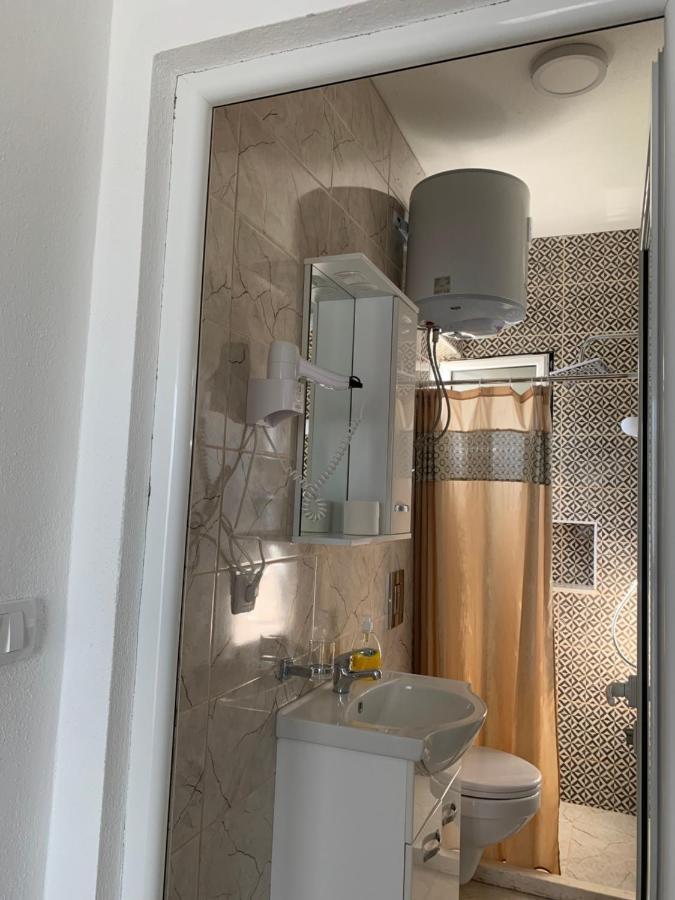 Apartmens Xhenis Lux Ούλτσιν Εξωτερικό φωτογραφία