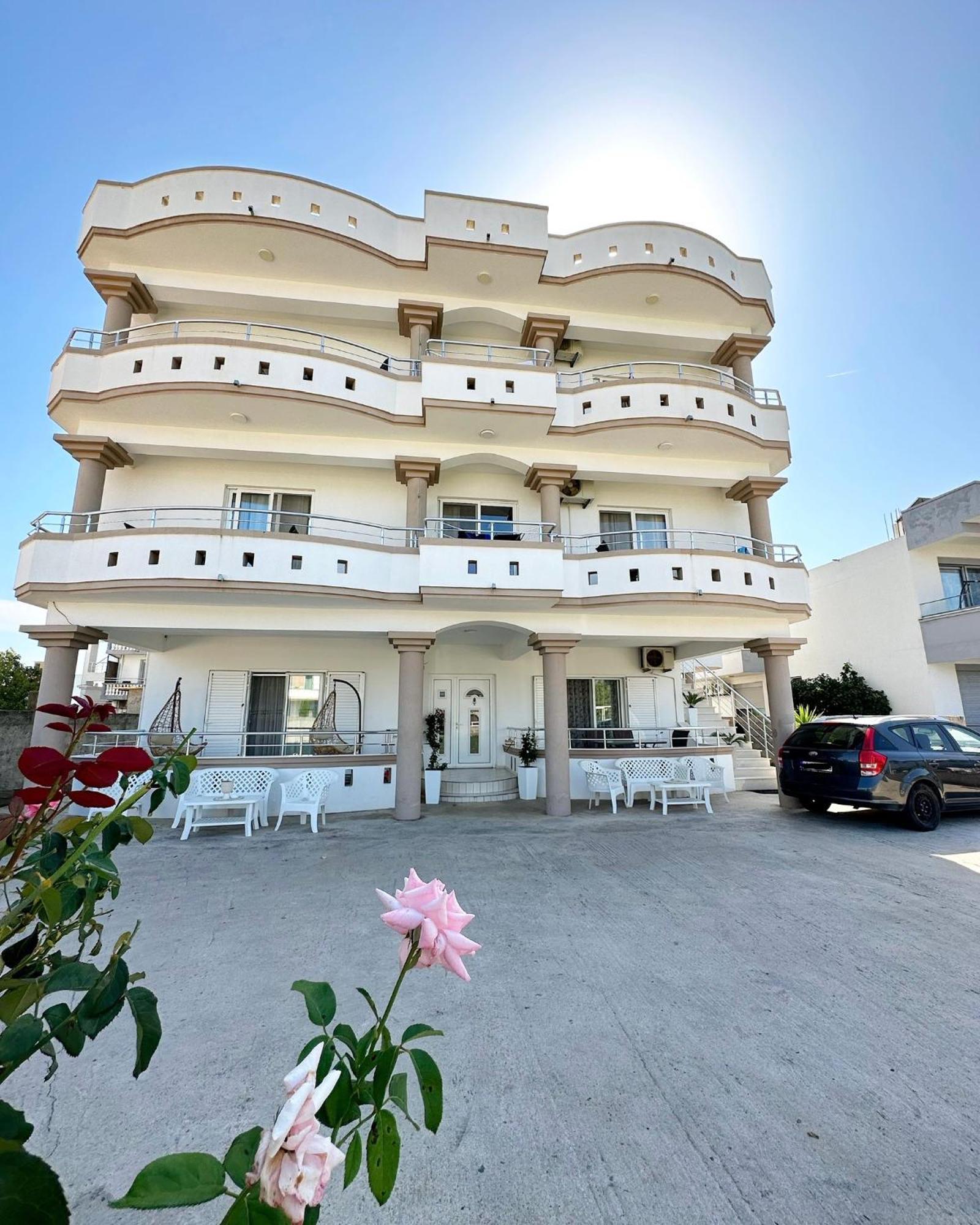 Apartmens Xhenis Lux Ούλτσιν Εξωτερικό φωτογραφία