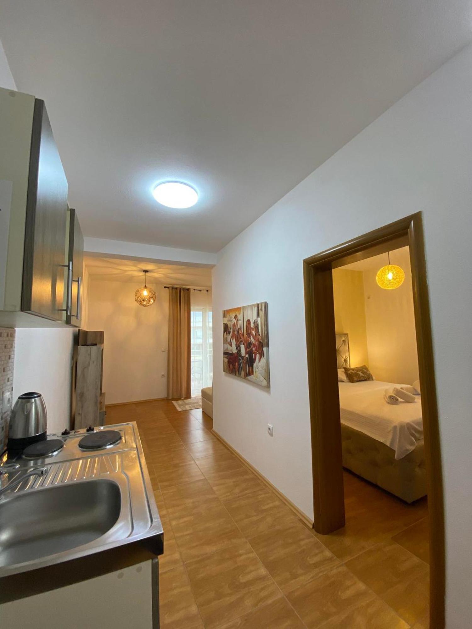 Apartmens Xhenis Lux Ούλτσιν Εξωτερικό φωτογραφία