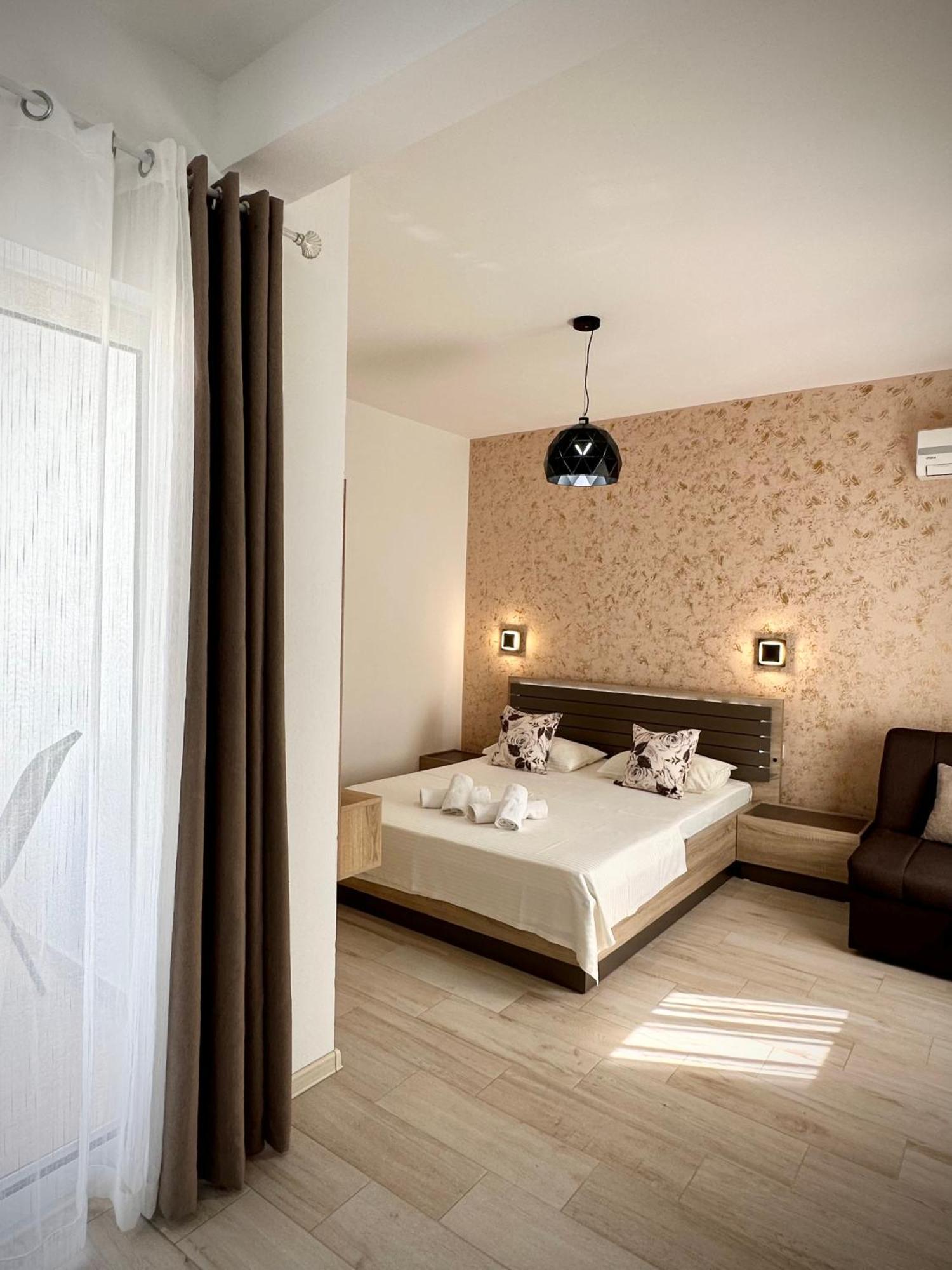 Apartmens Xhenis Lux Ούλτσιν Εξωτερικό φωτογραφία