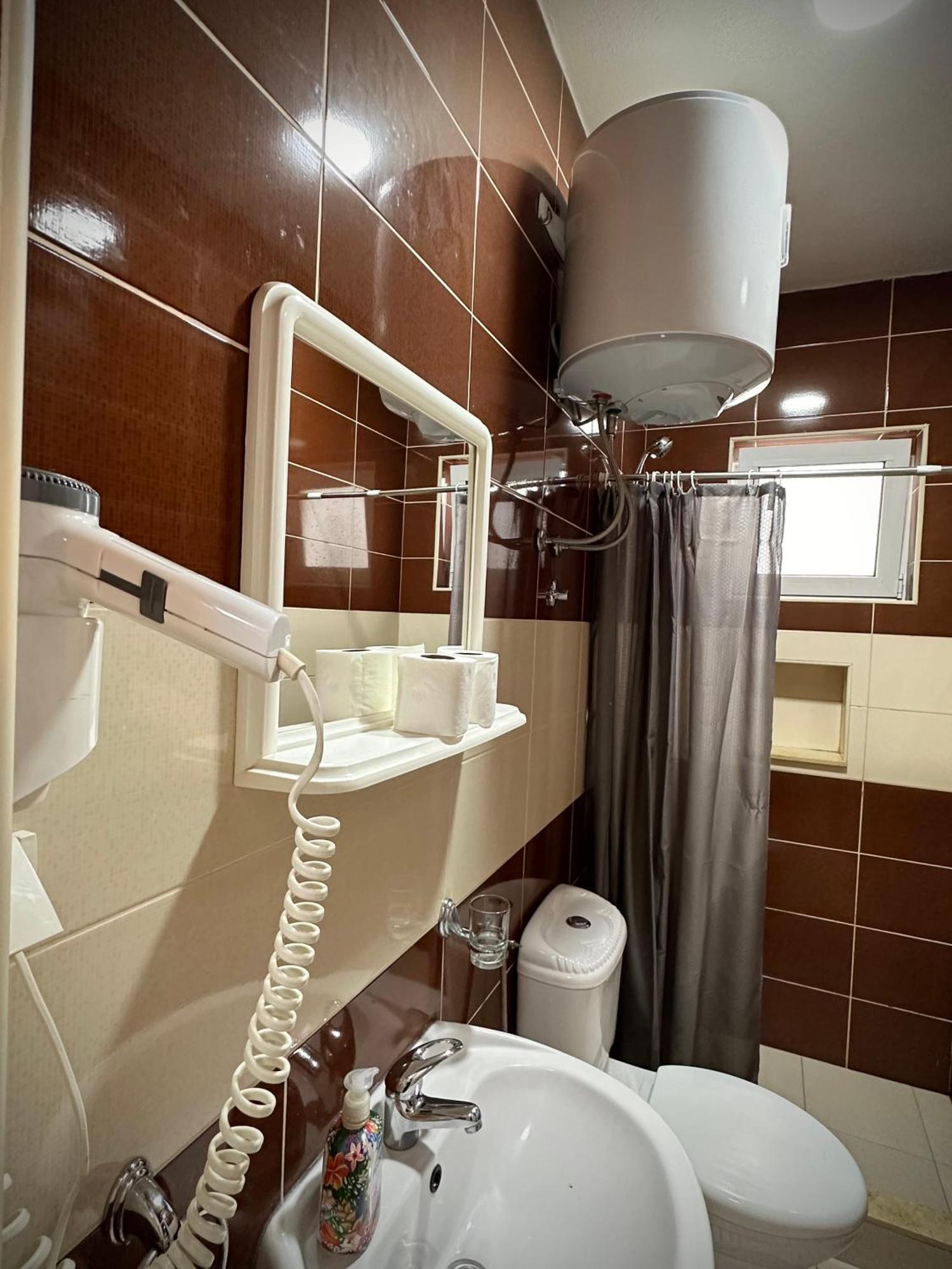Apartmens Xhenis Lux Ούλτσιν Εξωτερικό φωτογραφία