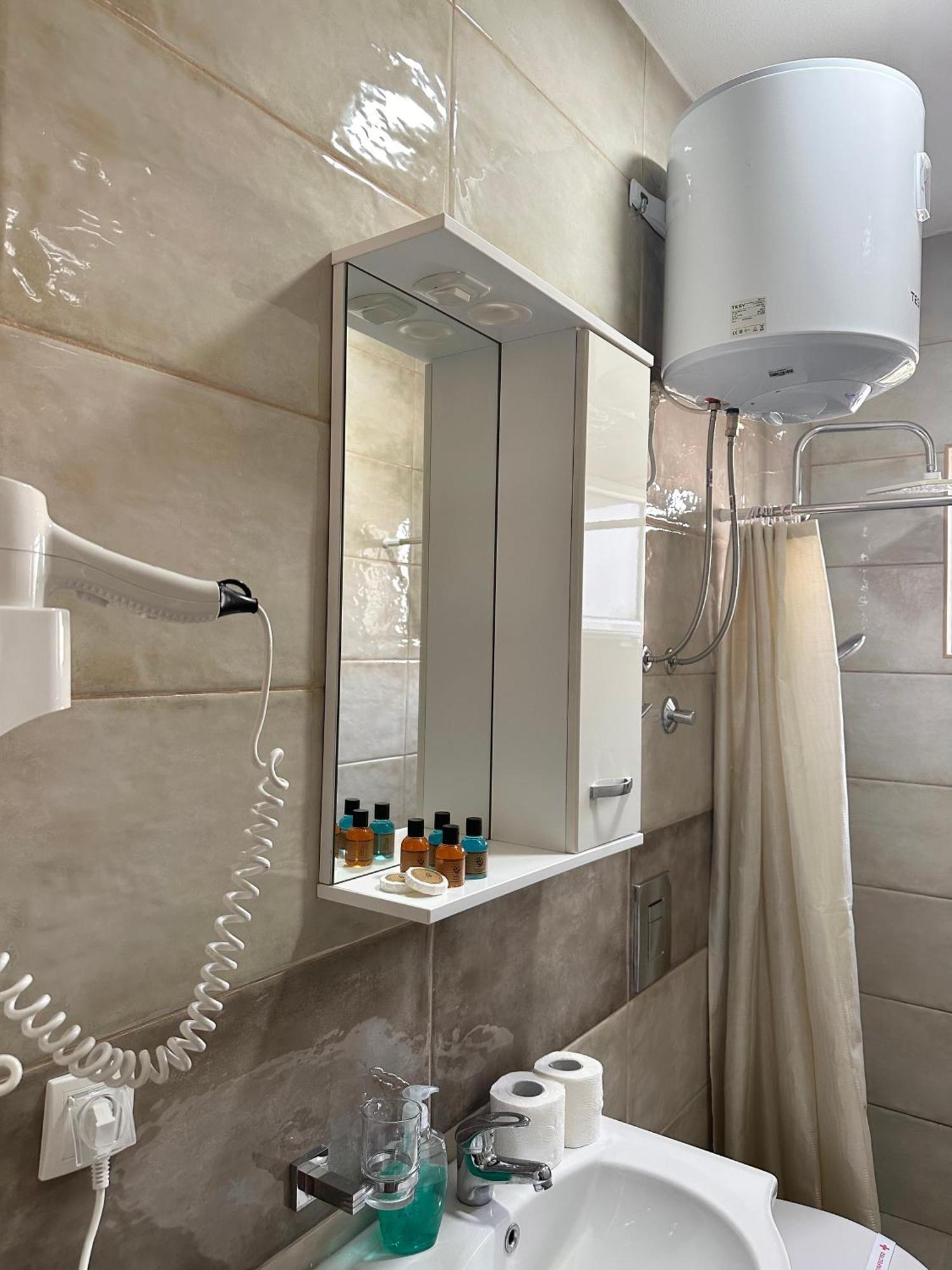 Apartmens Xhenis Lux Ούλτσιν Εξωτερικό φωτογραφία