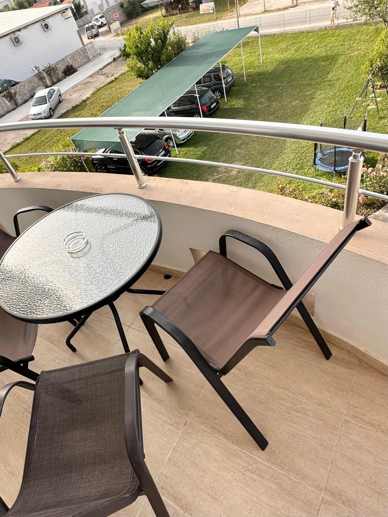 Apartmens Xhenis Lux Ούλτσιν Εξωτερικό φωτογραφία