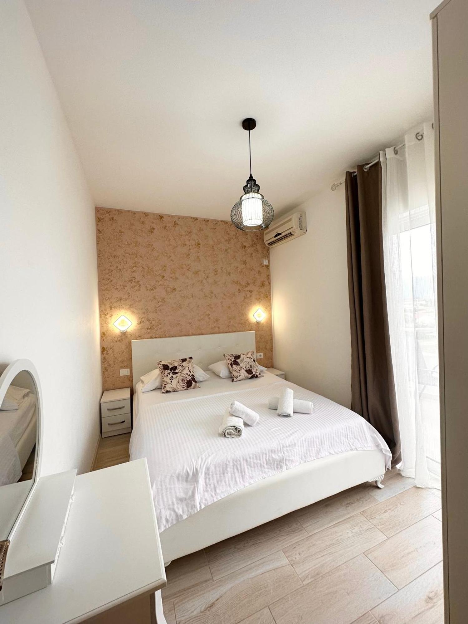 Apartmens Xhenis Lux Ούλτσιν Εξωτερικό φωτογραφία
