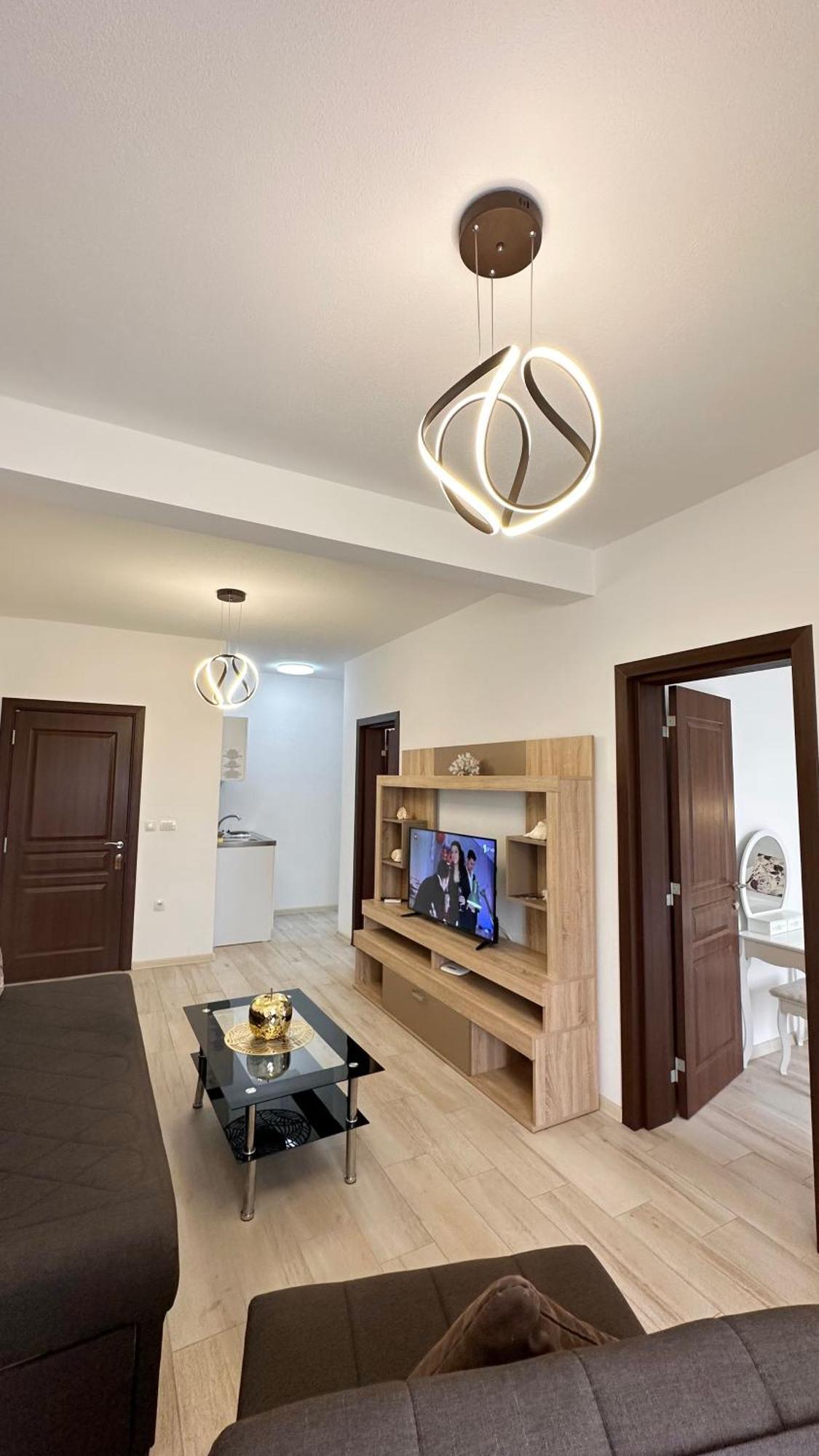 Apartmens Xhenis Lux Ούλτσιν Εξωτερικό φωτογραφία
