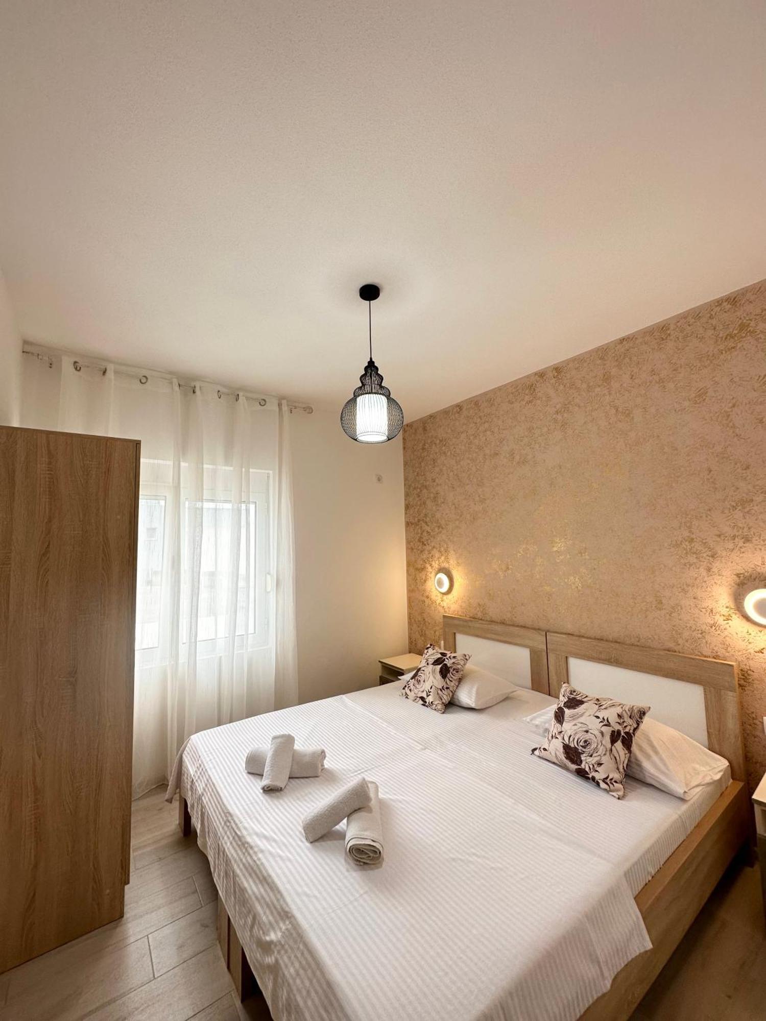 Apartmens Xhenis Lux Ούλτσιν Εξωτερικό φωτογραφία